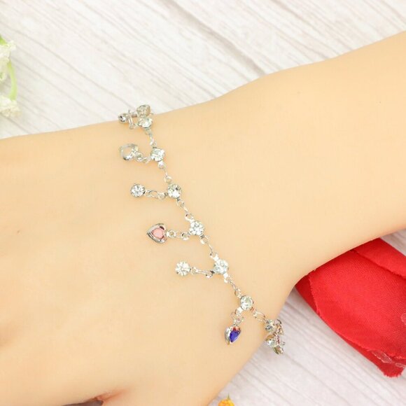 "Trendy Handmade Bracelet – A Thoughtful Gift for Girls & Women | UNVRC1320 - Picture 5 of 10